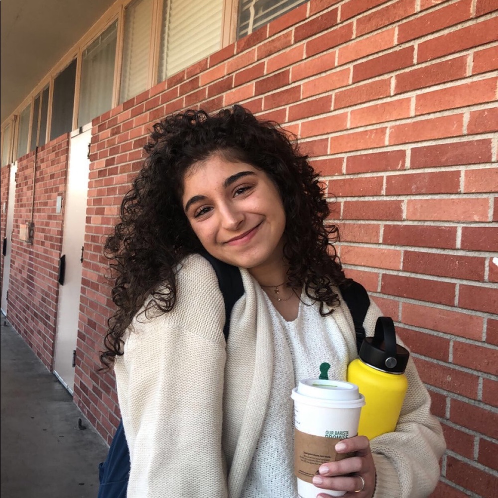 Meet your Posher, Angela